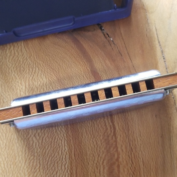 Harmonica - Picture 4 of 5